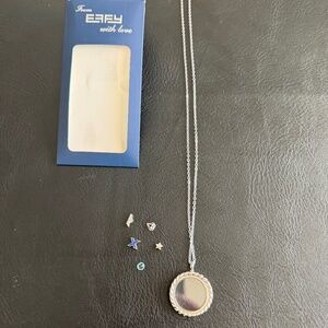 Effy Cruise Line Floating Keepsake Necklace with Five Charms on a 11 inch Chain